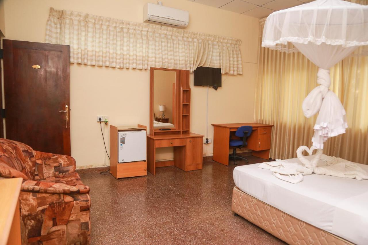 Milano Tourist Rest Otel Anuradhapura Dış mekan fotoğraf