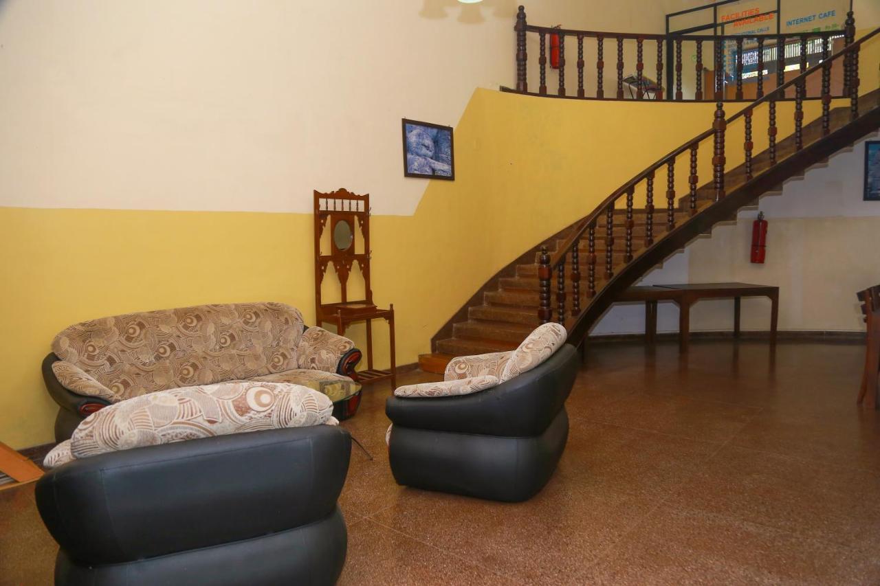Milano Tourist Rest Otel Anuradhapura Dış mekan fotoğraf