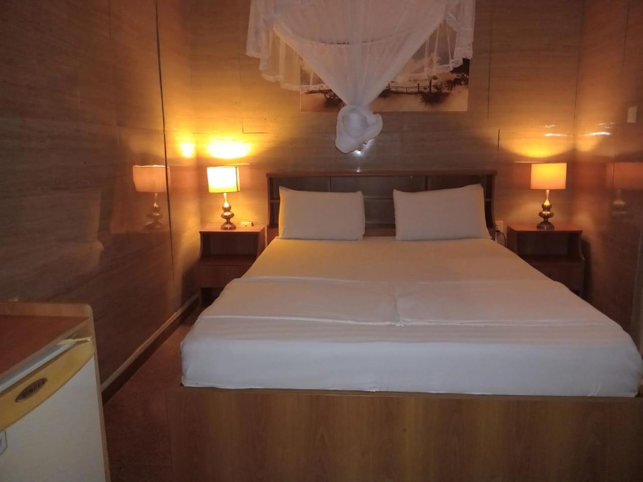 Milano Tourist Rest Otel Anuradhapura Dış mekan fotoğraf