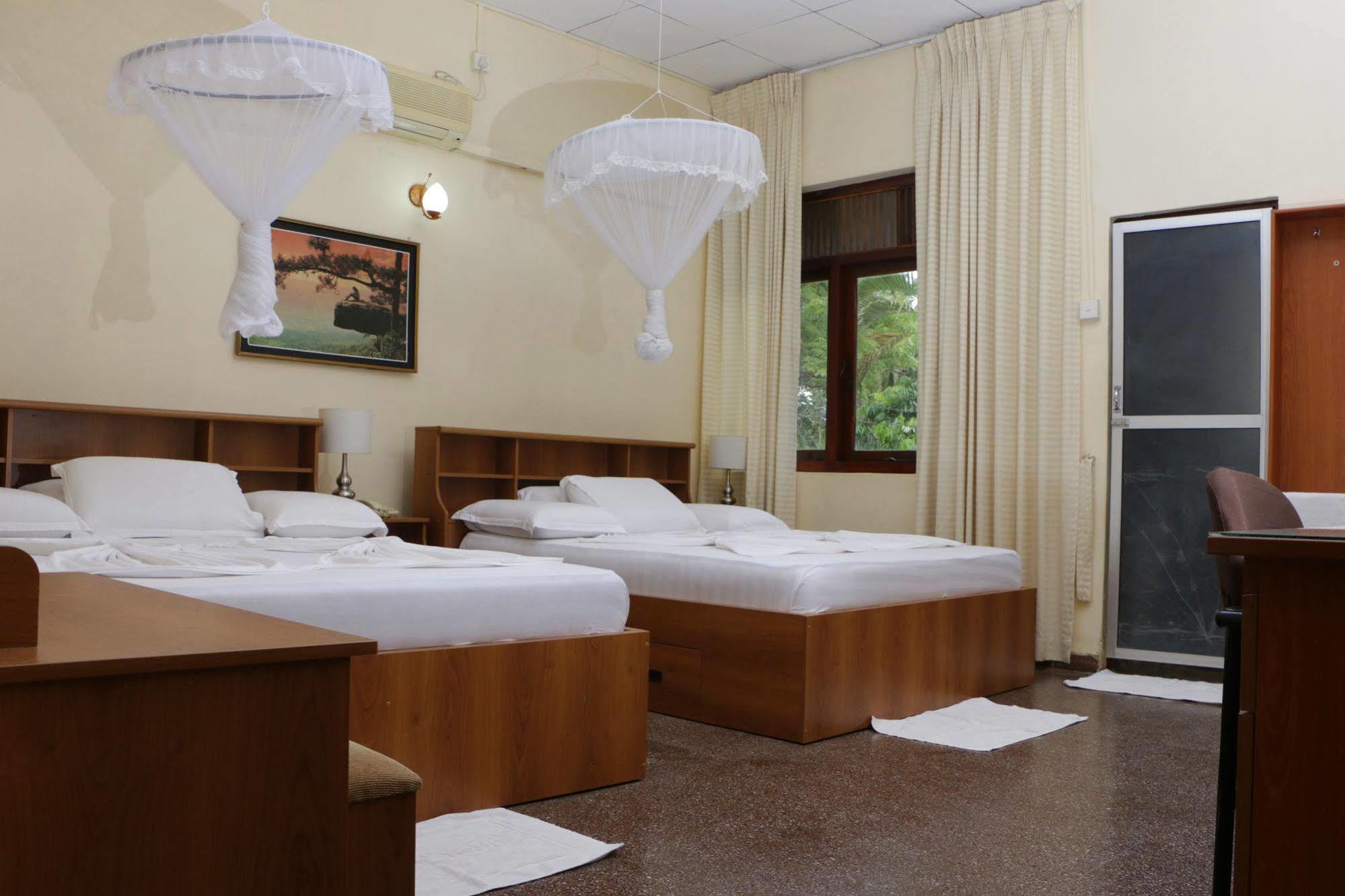 Milano Tourist Rest Otel Anuradhapura Dış mekan fotoğraf