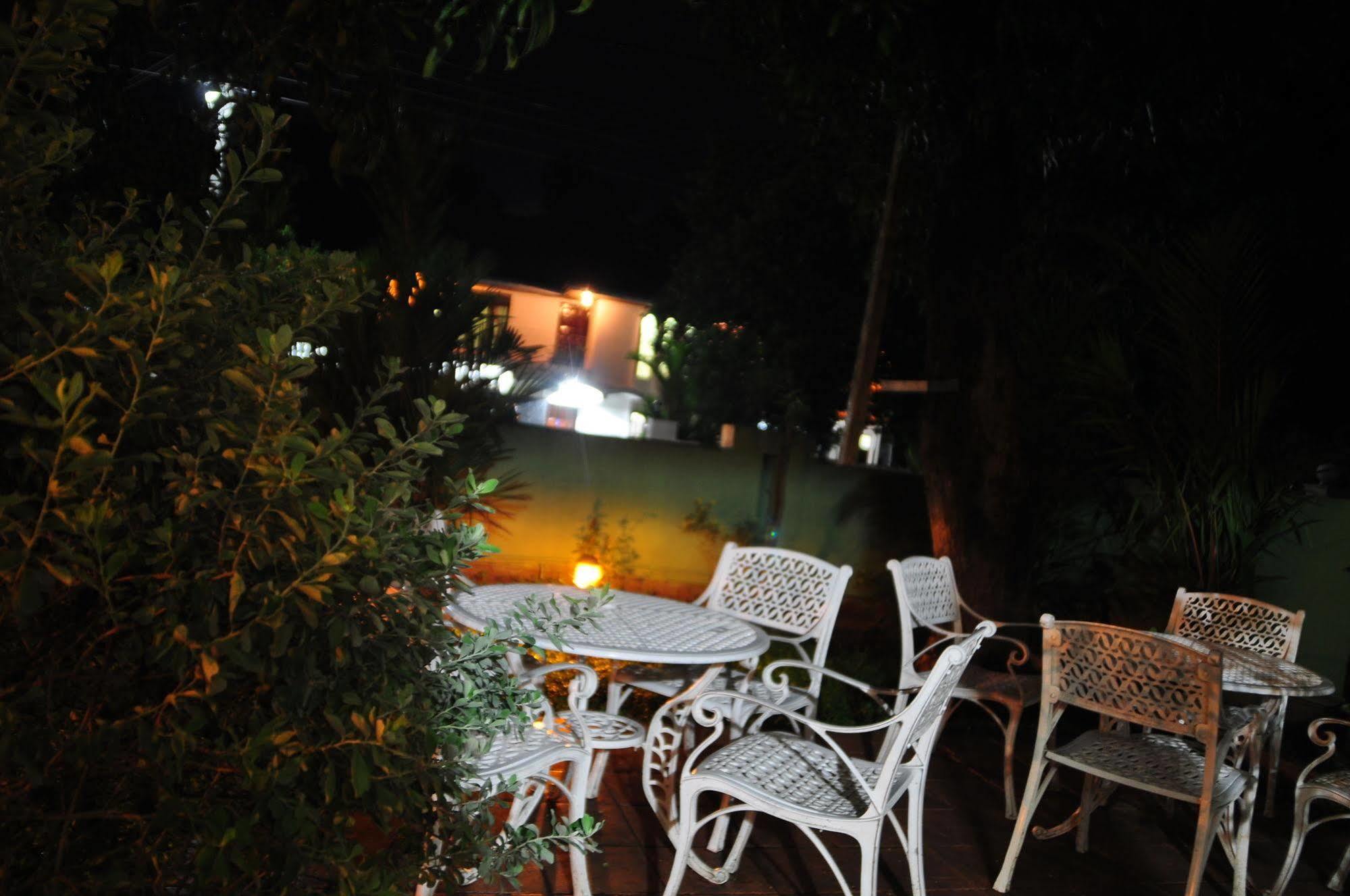 Milano Tourist Rest Otel Anuradhapura Dış mekan fotoğraf