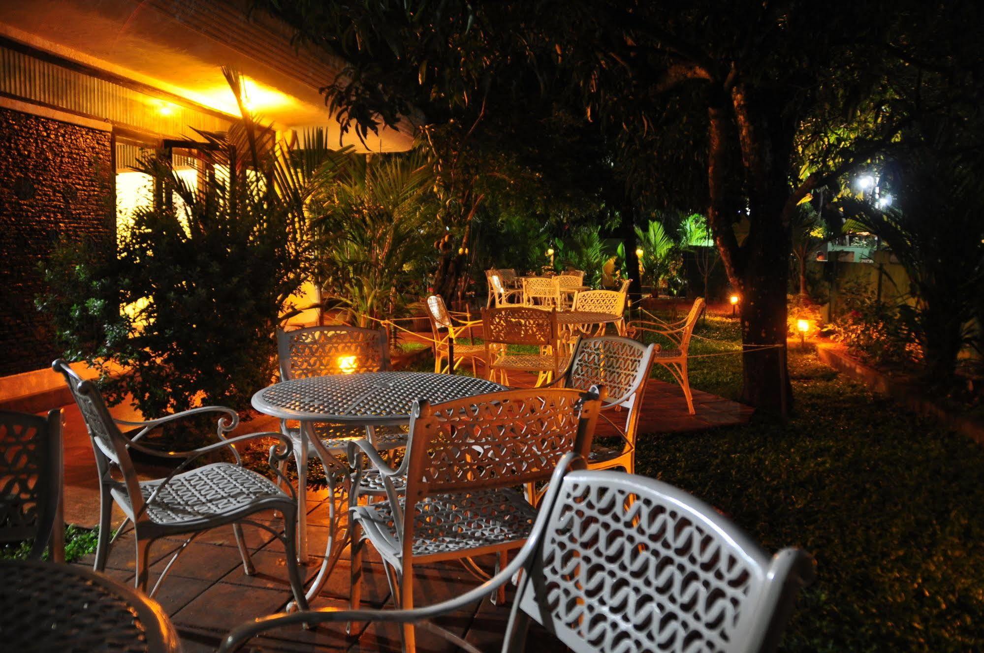 Milano Tourist Rest Otel Anuradhapura Dış mekan fotoğraf