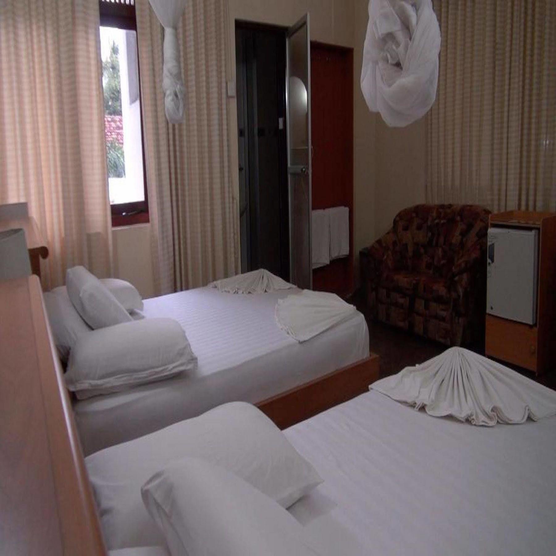 Milano Tourist Rest Otel Anuradhapura Dış mekan fotoğraf